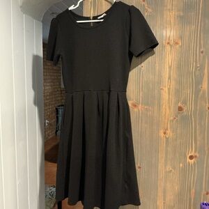 LuLaRoe Black and Green Amelia Midi Dress